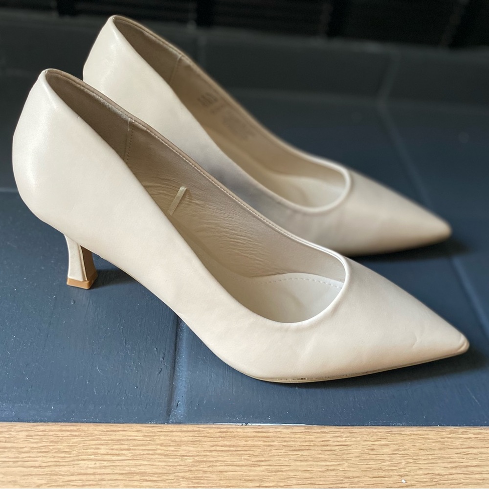 Ardene nude colour high heels,size 10 (fit like a 9-9.5)